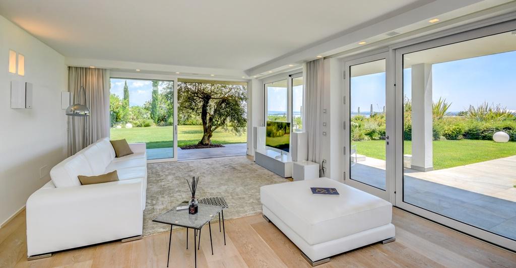 Appartamento maestoso in residence di lusso sul lago di Gard